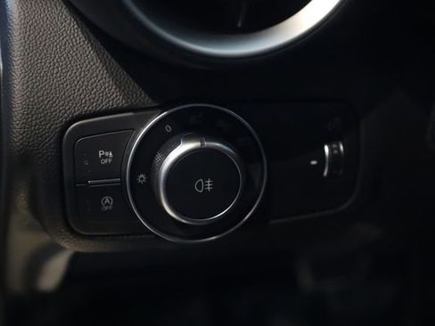 New 2025 Alfa Romeo Giulia image 7