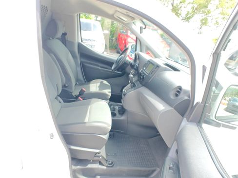 Used 2020 Nissan NV200 SV w/ Back Door Glass Package FWD image 15