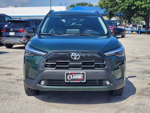 Used 2026 Toyota Corolla Cross XLE FWD image 2