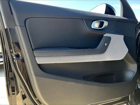 Used 2022 Polestar Polestar 2 image 22