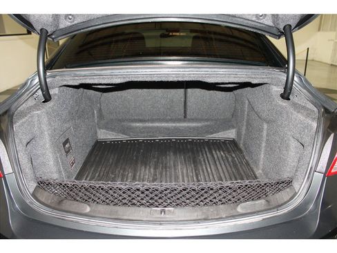 Used 2015 Chevrolet Impala LT image 21