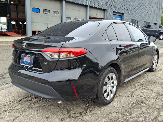 Certified 2026 Toyota Corolla LE w/ Carpet Mat Package (TMS) FWD image 4