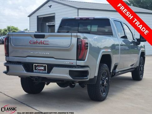 Used 2024 GMC Sierra 2500 AT4 w/ AT4 Premium Plus Package AWD/4WD image 7