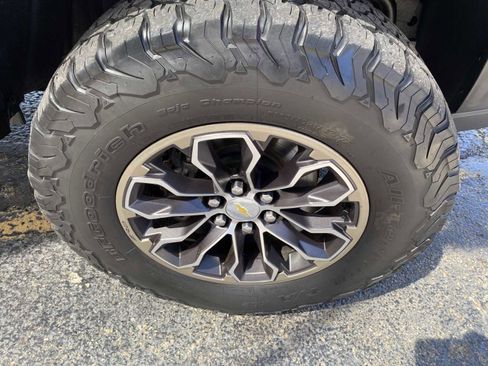 Used 2018 Chevrolet Colorado ZR2 image 46