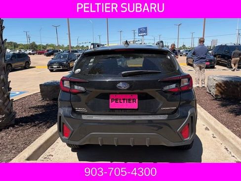 Used 2024 Subaru Crosstrek 2.0i Premium w/ Crosstrek Mirror Package image 13