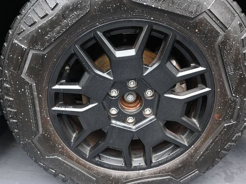 Used 2024 Tesla Cybertruck AWD Crew Cab image 14