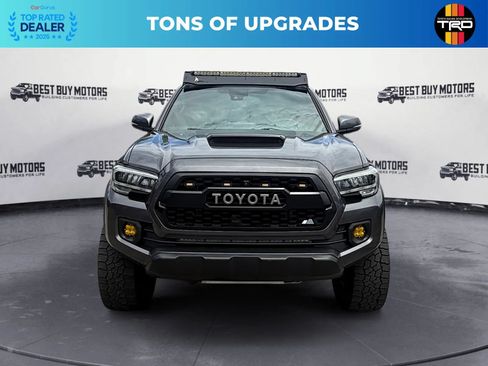 Used 2021 Toyota Tacoma TRD Pro AWD/4WD image 2