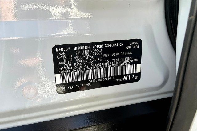 Used 2025 Mitsubishi Outlander SE FWD image 19