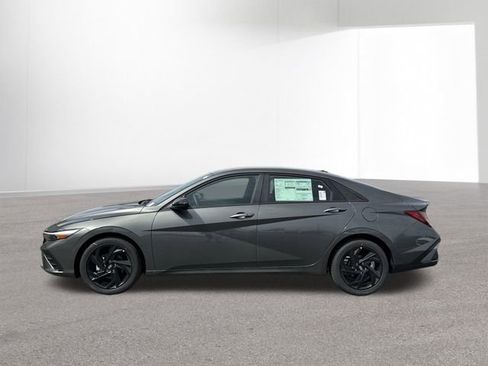 New 2026 Hyundai Elantra Sport FWD image 14