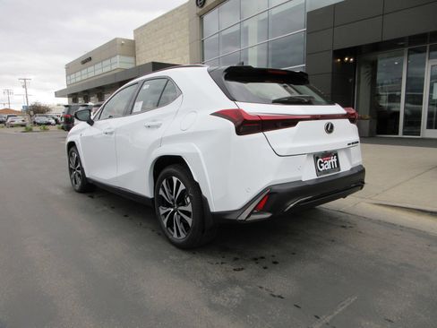New 2026 Lexus UX 300h AWD image 7