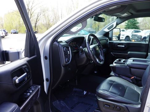 Certified 2022 Chevrolet Silverado 2500 LTZ AWD/4WD image 15