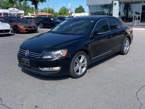 Used 2012 Volkswagen Passat TDI SEL Premium FWD image 1
