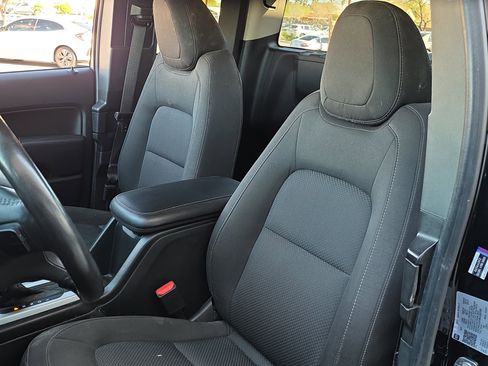 Used 2022 Chevrolet Colorado LT w/ Fleet Safety Package image 8