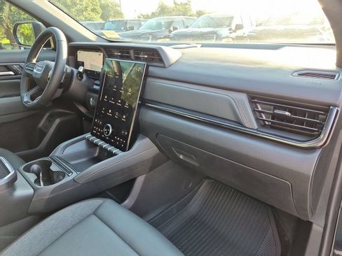 New 2027 GMC Terrain AT4 w/ Convenience Package III AWD/4WD image 41