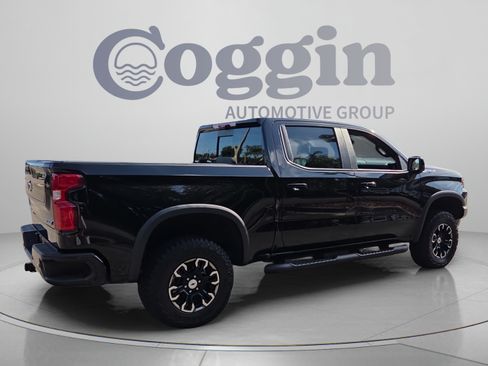 Used 2025 Chevrolet Silverado 1500 ZR2 w/ Technology Package AWD/4WD image 5