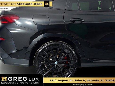 Used 2024 BMW X6 M60i image 9