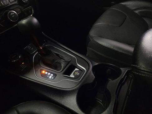 Used 2021 Jeep Cherokee Latitude Lux image 26