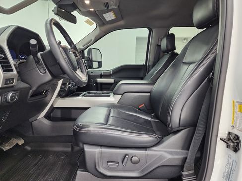 Used 2020 Ford F250 Lariat image 9