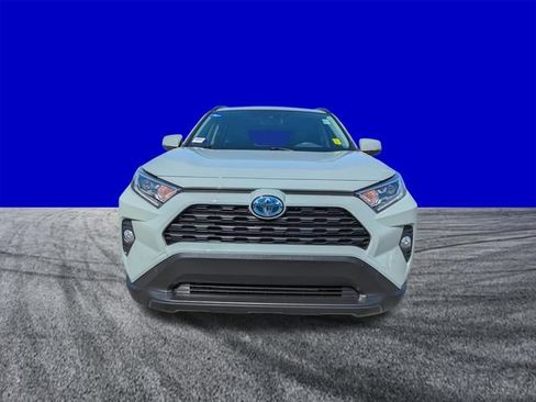 Used 2021 Toyota RAV4 XLE Premium AWD/4WD image 9