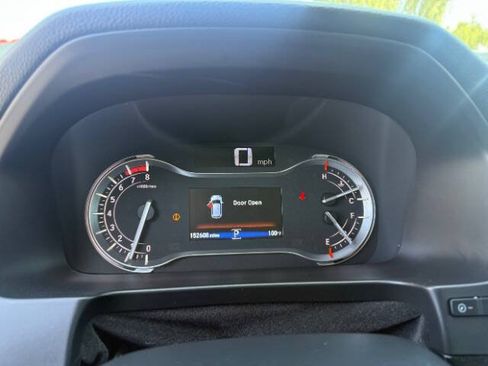 Used 2017 Honda Pilot Touring image 15