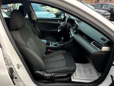 Used 2022 Kia K5 LXS image 21