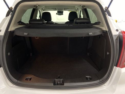 Used 2022 Buick Encore Preferred image 12