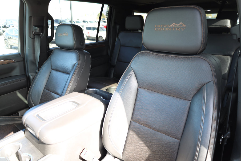 Used 2021 Chevrolet Suburban High Country w/ Premium Package AWD/4WD image 21