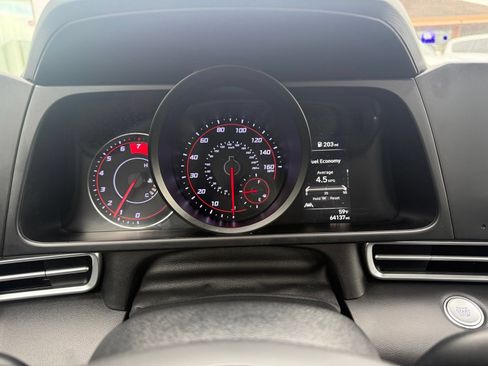 Used 2022 Hyundai Elantra SEL FWD image 16