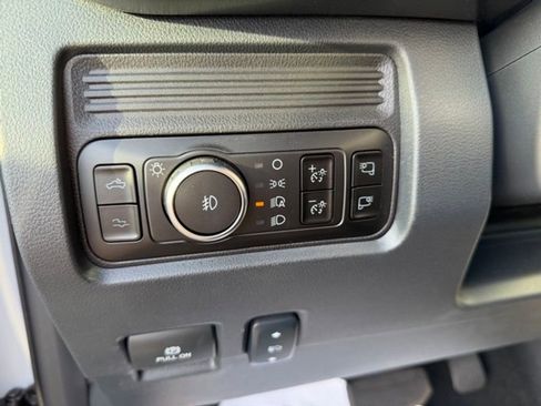 New 2025 Ford F350 Platinum w/ Tremor Off-Road Package image 19