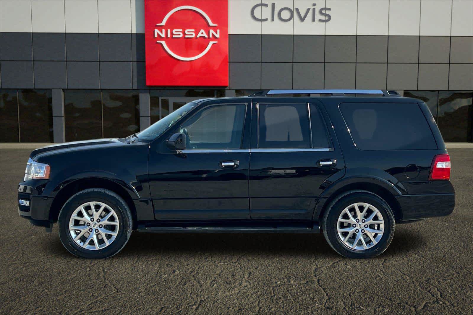 Used 2017 Ford Expedition Limited RWD image 5