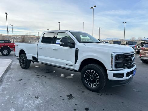 Certified 2025 Ford F350 Platinum AWD/4WD image 6