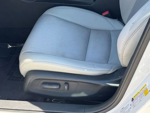 Certified 2025 Honda Civic Sport Touring image 14