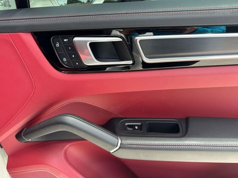 Certified 2023 Porsche Cayenne GTS AWD/4WD image 20
