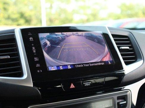 Used 2018 Honda Pilot Elite image 16