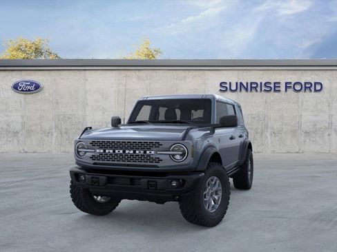New 2025 Ford Bronco Badlands image 2