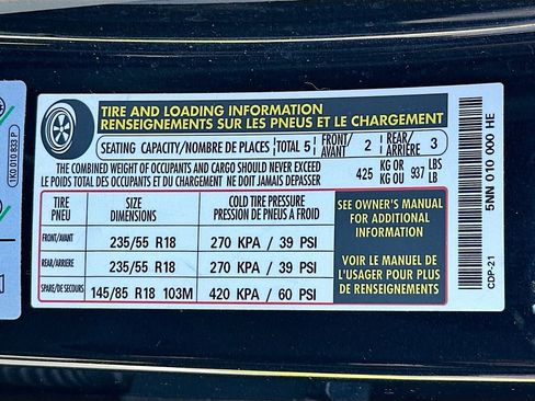 Used 2022 Volkswagen Tiguan SE w/ Panoramic Sunroof Package image 38