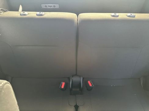 Used 2024 Mitsubishi Outlander ES image 18