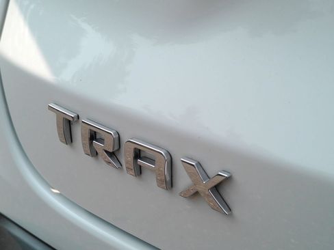 Certified 2025 Chevrolet Trax ACTIV w/ Driver Confidence Package FWD image 32
