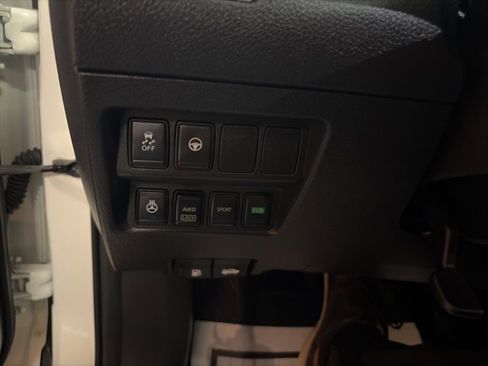 Used 2021 Nissan Rogue Sport SL w/ Premium Package image 23