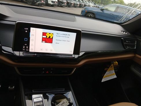 New 2026 Volkswagen Atlas Cross Sport SEL R-Line image 17