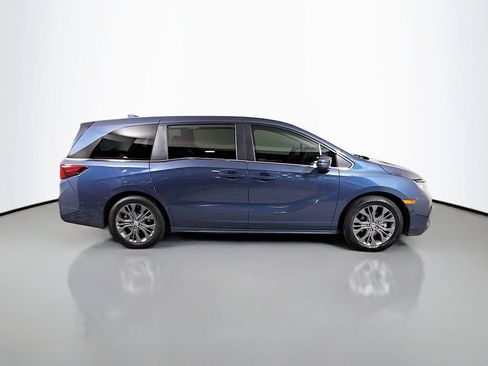 Used 2025 Honda Odyssey Touring image 4