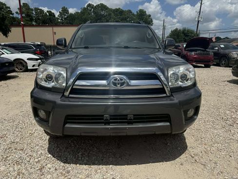 Used 2007 Toyota 4Runner SR5 RWD image 2