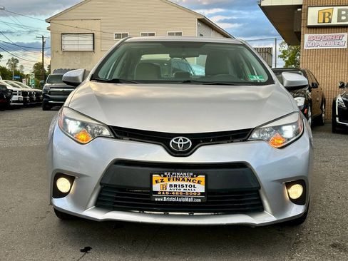 Used 2016 Toyota Corolla LE image 2
