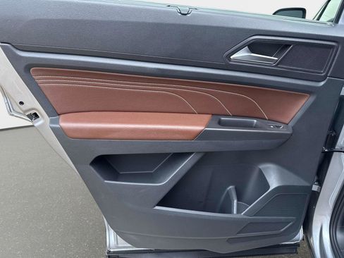 Used 2022 Volkswagen Atlas SE image 11