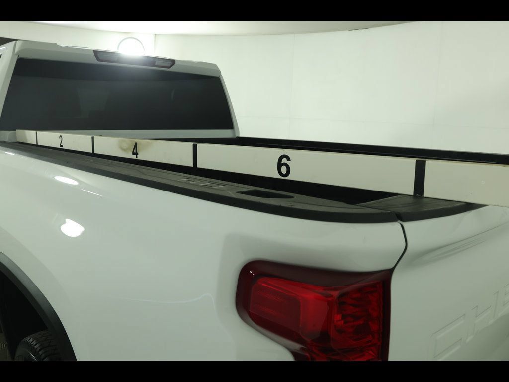 Used 2025 Chevrolet Silverado 2500 LT AWD/4WD image 14