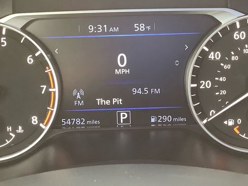 Used 2024 Nissan Altima 2.5 SV image 10