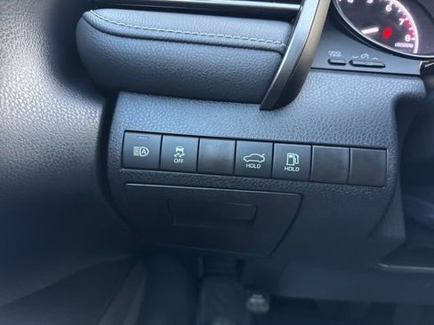 Used 2024 Toyota Camry SE image 21