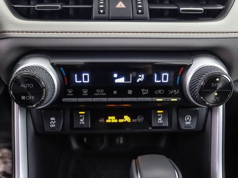Used 2025 Toyota RAV4 XLE Premium w/ Weather Package AWD/4WD image 17