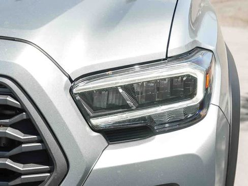 Used 2023 Toyota Tacoma TRD Off-Road AWD/4WD image 8