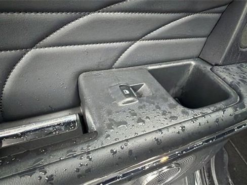 Used 2024 Ford Expedition Platinum image 15